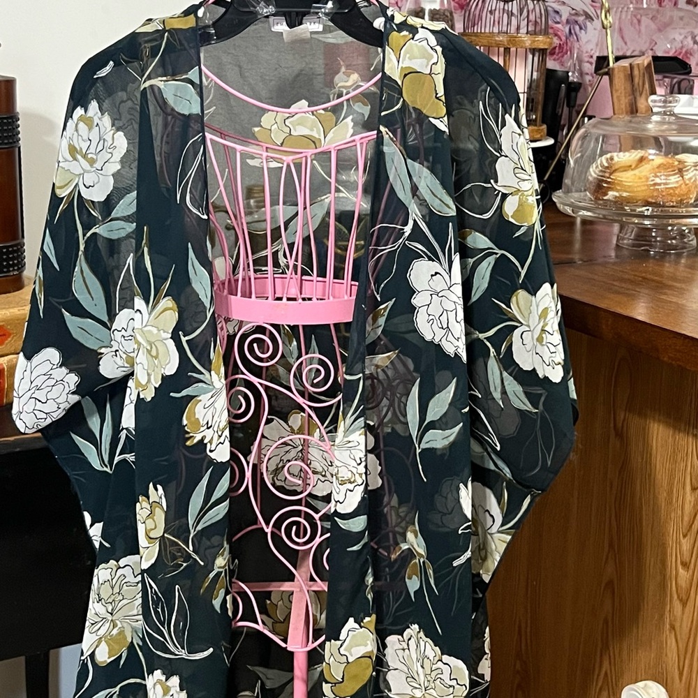 Emory Park Sheer Kimono with Floral Design